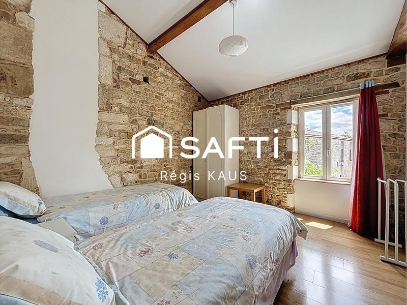 Maison - 300 m² - 12 pièces