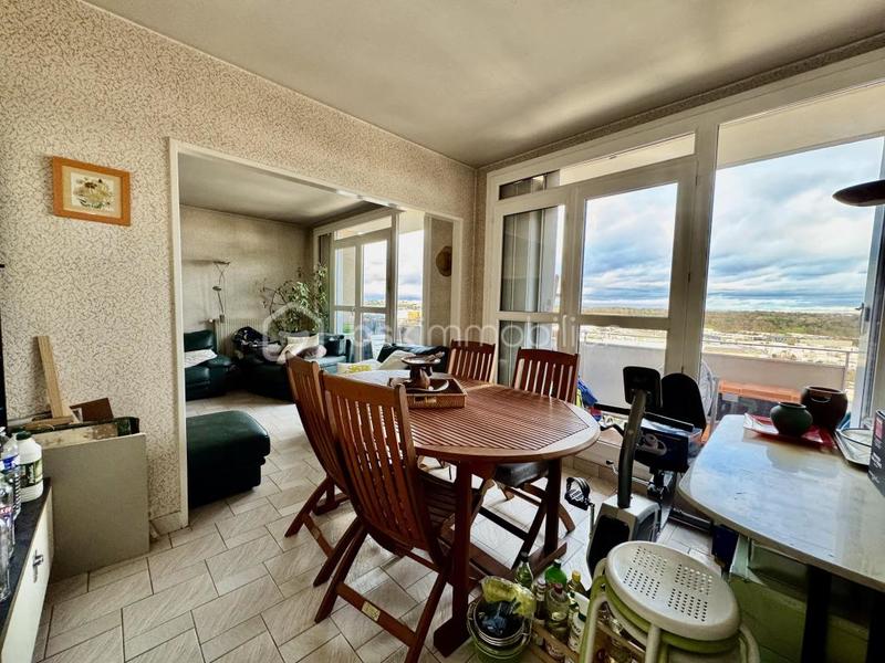 Appartement - 111 m² - 4 pièces