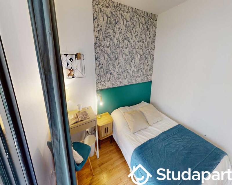 Chambre - 100 m² - 1 pièce