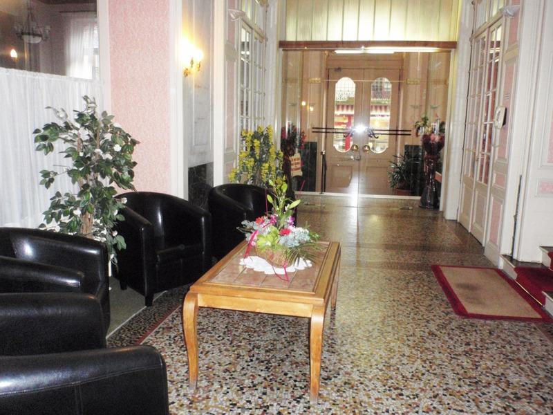 Immeuble - 3 000 m² - 80 pièces