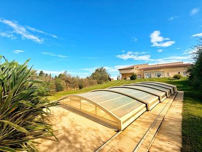 Maison d'architecte - 270 m² - 6 pièces