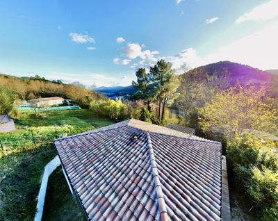 Villa - 80 m² - 4 pièces