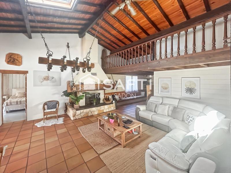 Maison - 171 m² - 6 pièces