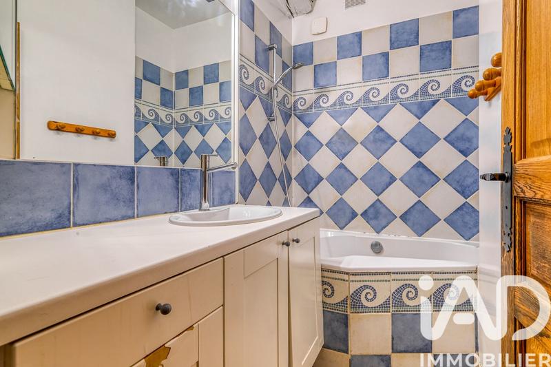 Appartement - 80 m² - 3 pièces