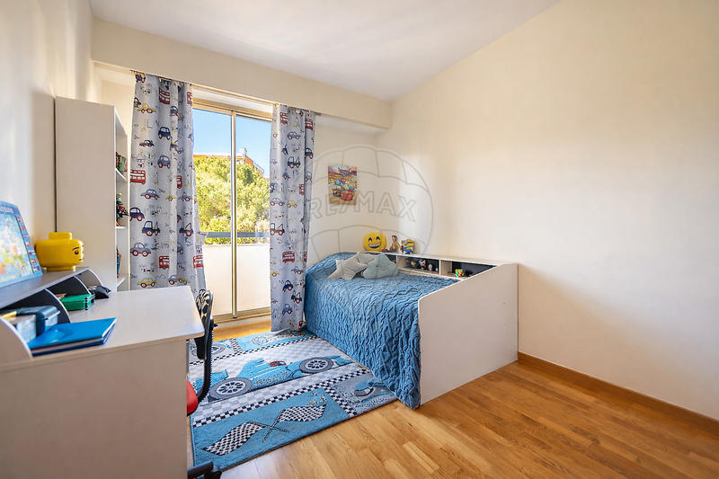 Appartement - 135 m² - 5 pièces