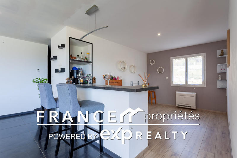 Maison contemporaine - 160 m² - 4 pièces