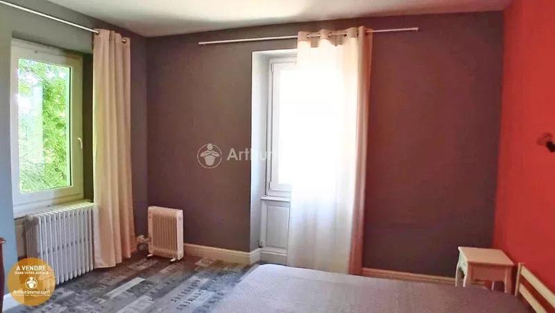 Maison - 310 m² - 10 pièces
