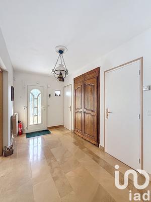 Maison - 180 m² - 7 pièces