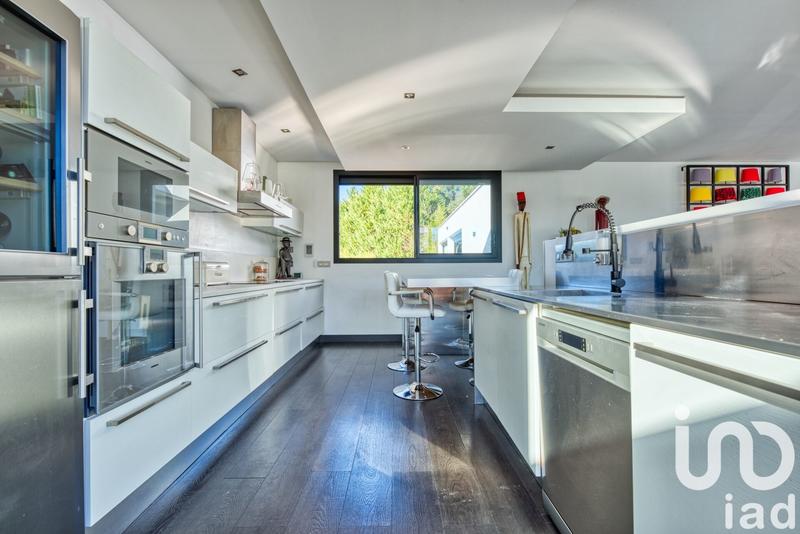 Maison de maîtres - 250 m² - 5 pièces