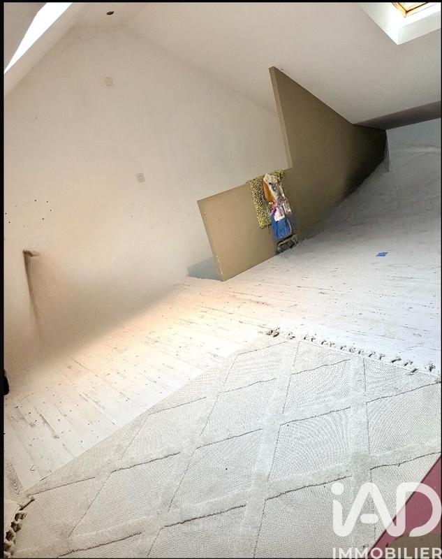 Maison - 97 m² - 6 pièces