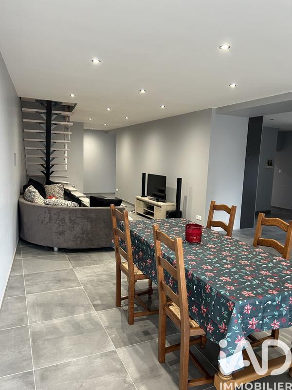 Maison de village - 260 m² - 7 pièces