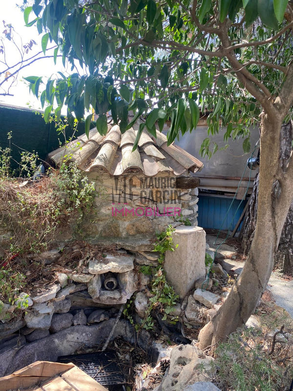 Maison - 280 m² - 6 pièces