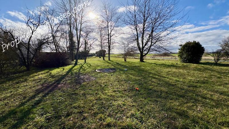 Terrain constructible - 801 m²