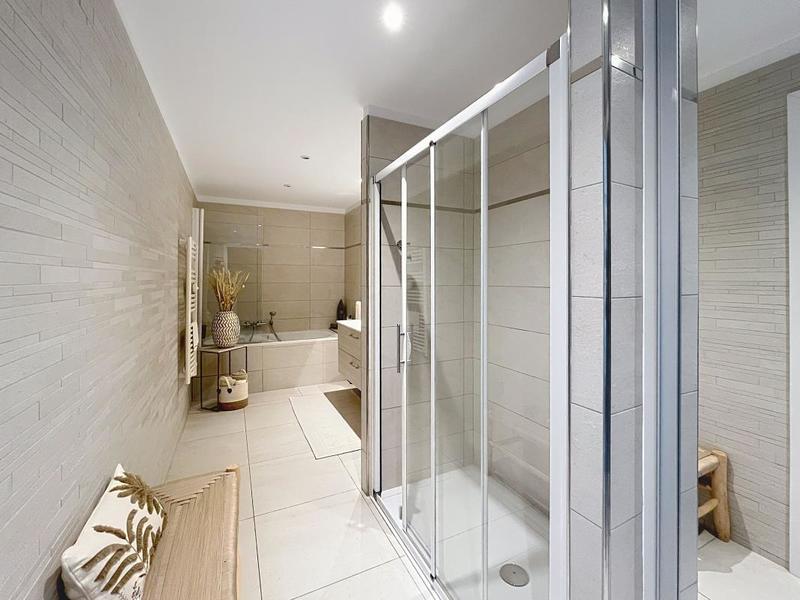 Appartement - 107 m² - 3 pièces