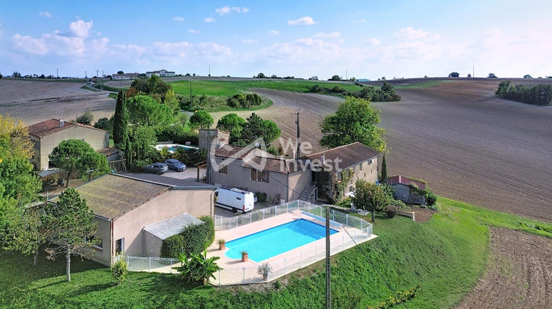 Maison ancienne - 374 m² - 14 pièces