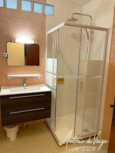 Immeuble - 359 m² - 25 pièces