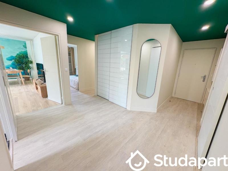 Chambre - 11 m² - 1 pièce