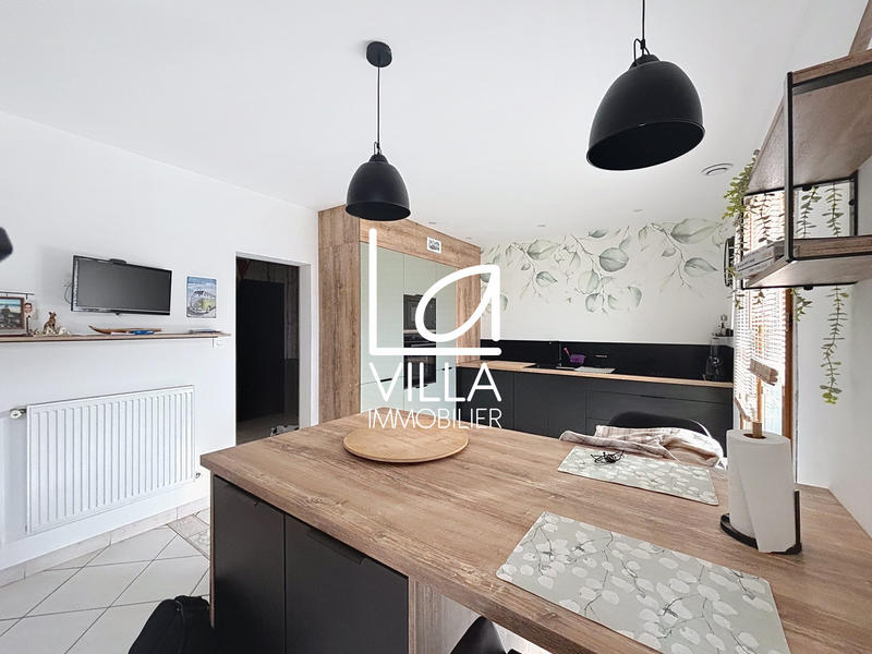 Maison traditionnelle - 117 m² - 6 pièces