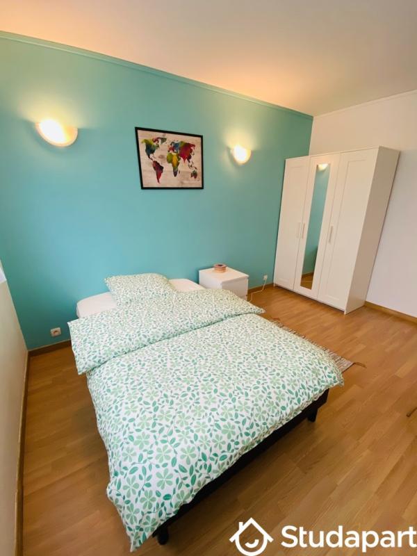 Chambre - 11 m² - 1 pièce