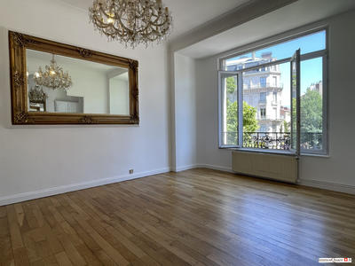 Appartement - 136 m² - 4 pièces