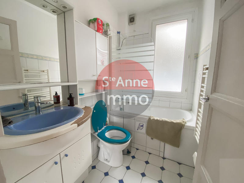 Local d'activités - 248 m² - 5 pièces