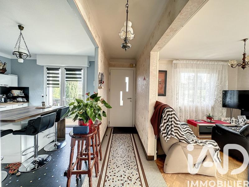 Maison - 140 m² - 8 pièces