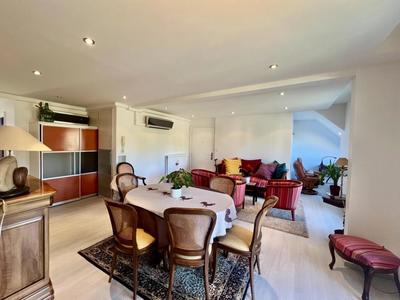 Appartement - 80 m² - 3 pièces