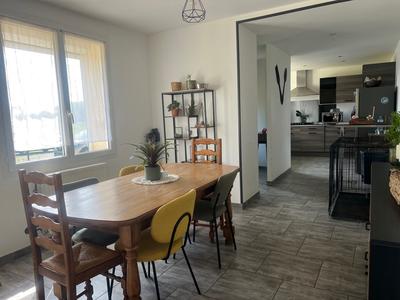 Maison - 98 m² - 3 pièces