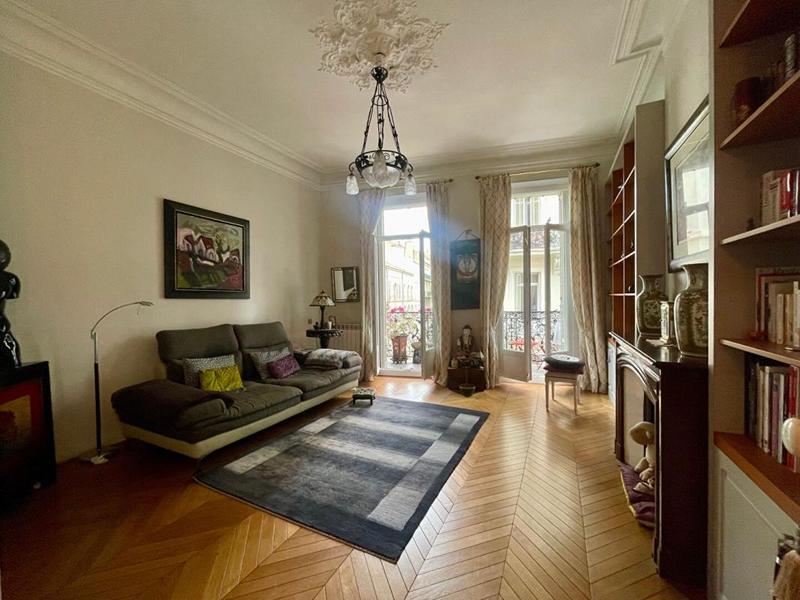 Appartement - 152 m² - 4 pièces