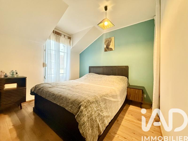 Maison - 98 m² - 5 pièces