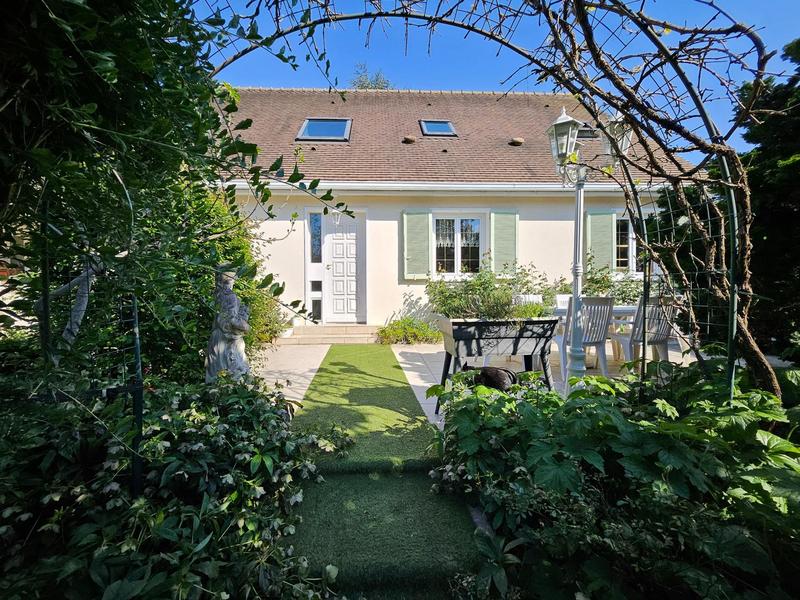 Maison - 160 m² - 7 pièces