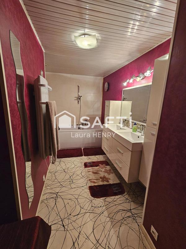 Maison - 180 m² - 6 pièces