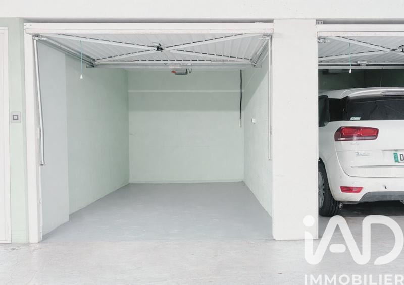 Parking - 12 m²