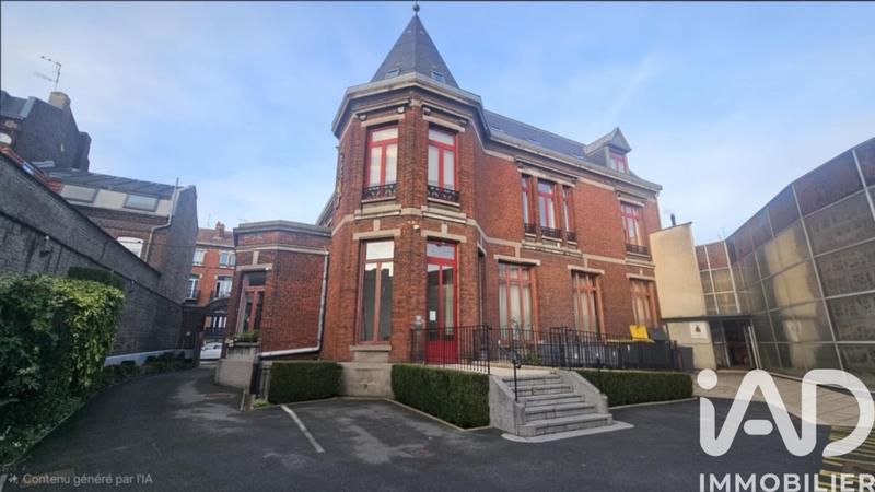 Maison - 790 m² - 21 pièces