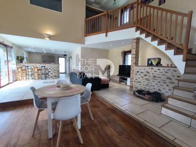 Maison - 145 m² - 7 pièces