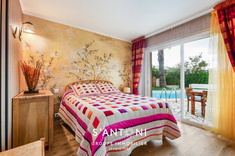 Maison - 198 m² - 5 pièces