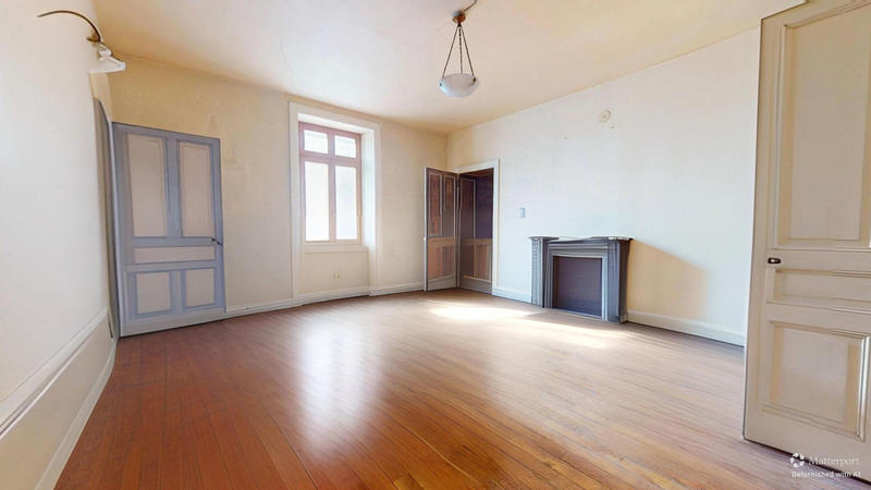 Appartement - 145 m² - 5 pièces