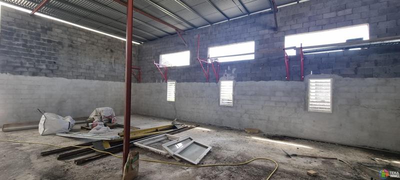 Local commercial - 391 m² - 1 pièce