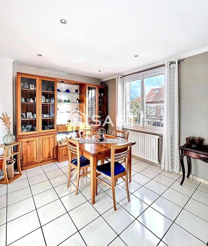 Maison - 120 m² - 5 pièces