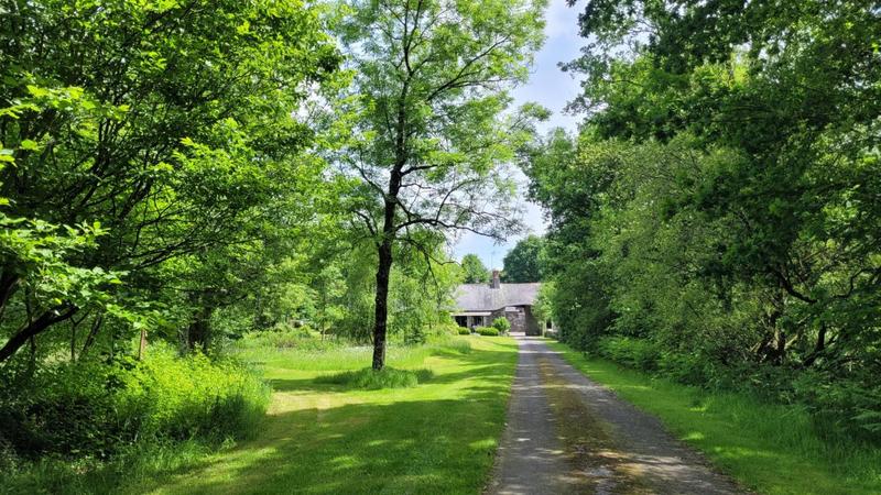 Propriété - 535 m² - 22 pièces