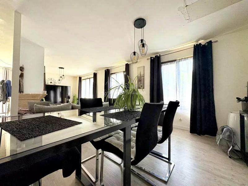 Maison - 134 m² - 6 pièces