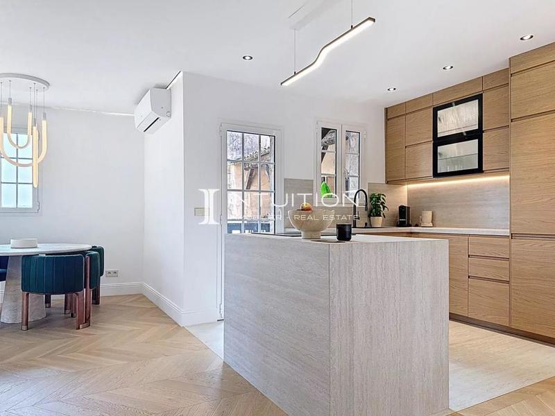 Appartement - 84 m² - 3 pièces