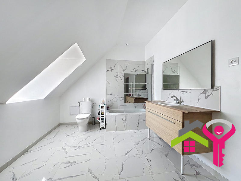 Maison - 130 m² - 4 pièces