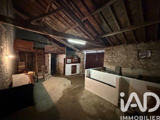 Maison - 224 m² - 7 pièces