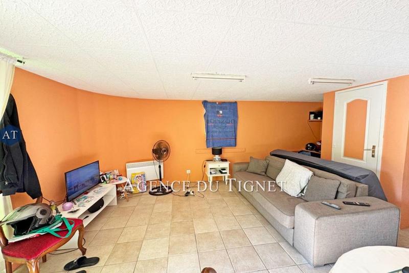 Maison traditionnelle - 156 m² - 6 pièces