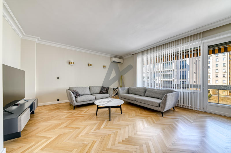 Appartement - 117 m² - 4 pièces