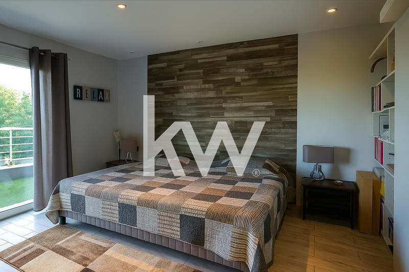 Maison d'architecte - 178 m² - 8 pièces