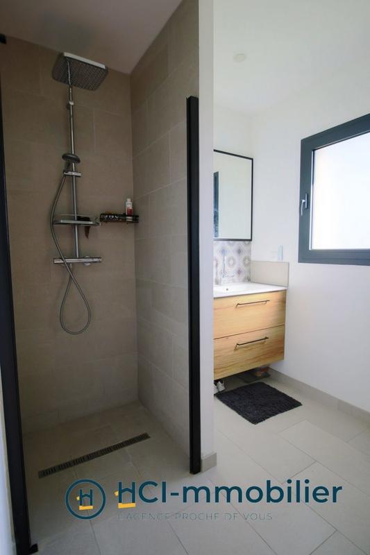 Maison - 165 m² - 6 pièces