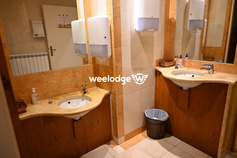 Fonds de commerce - 1 186 m²