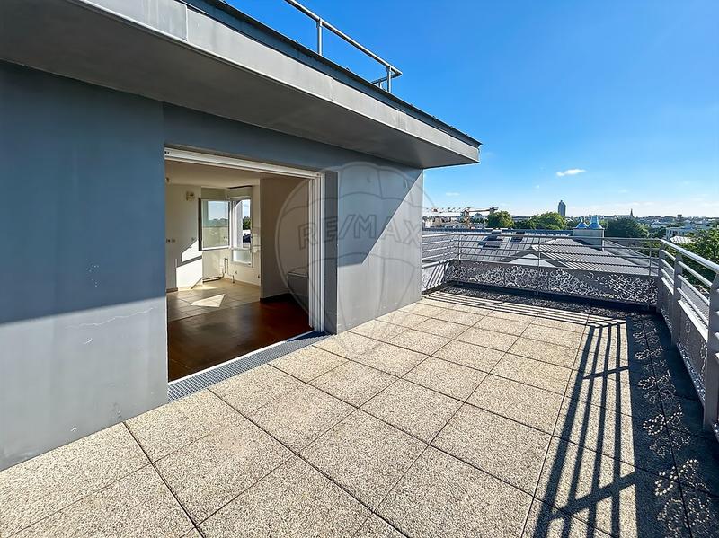 Appartement - 80 m² - 4 pièces